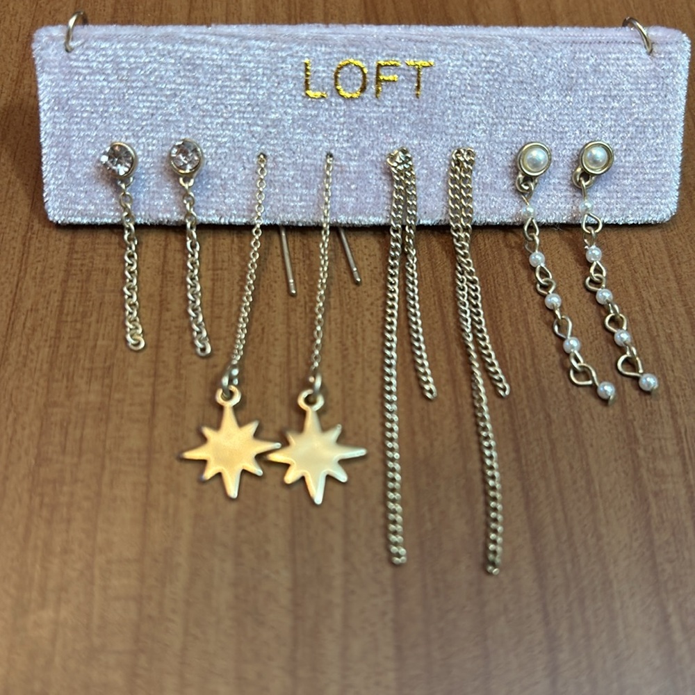 Loft earring set